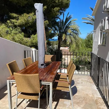 Ferienhaus Beautiful Overlooking Beach. Dénia